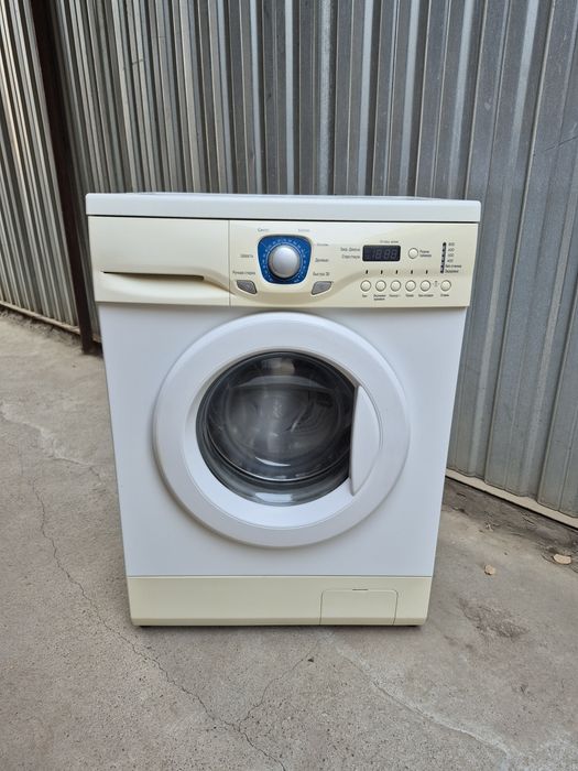 Продам Автомат Lg 5 кг в отличном состоянии.