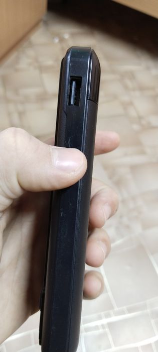 Продаю повер банк