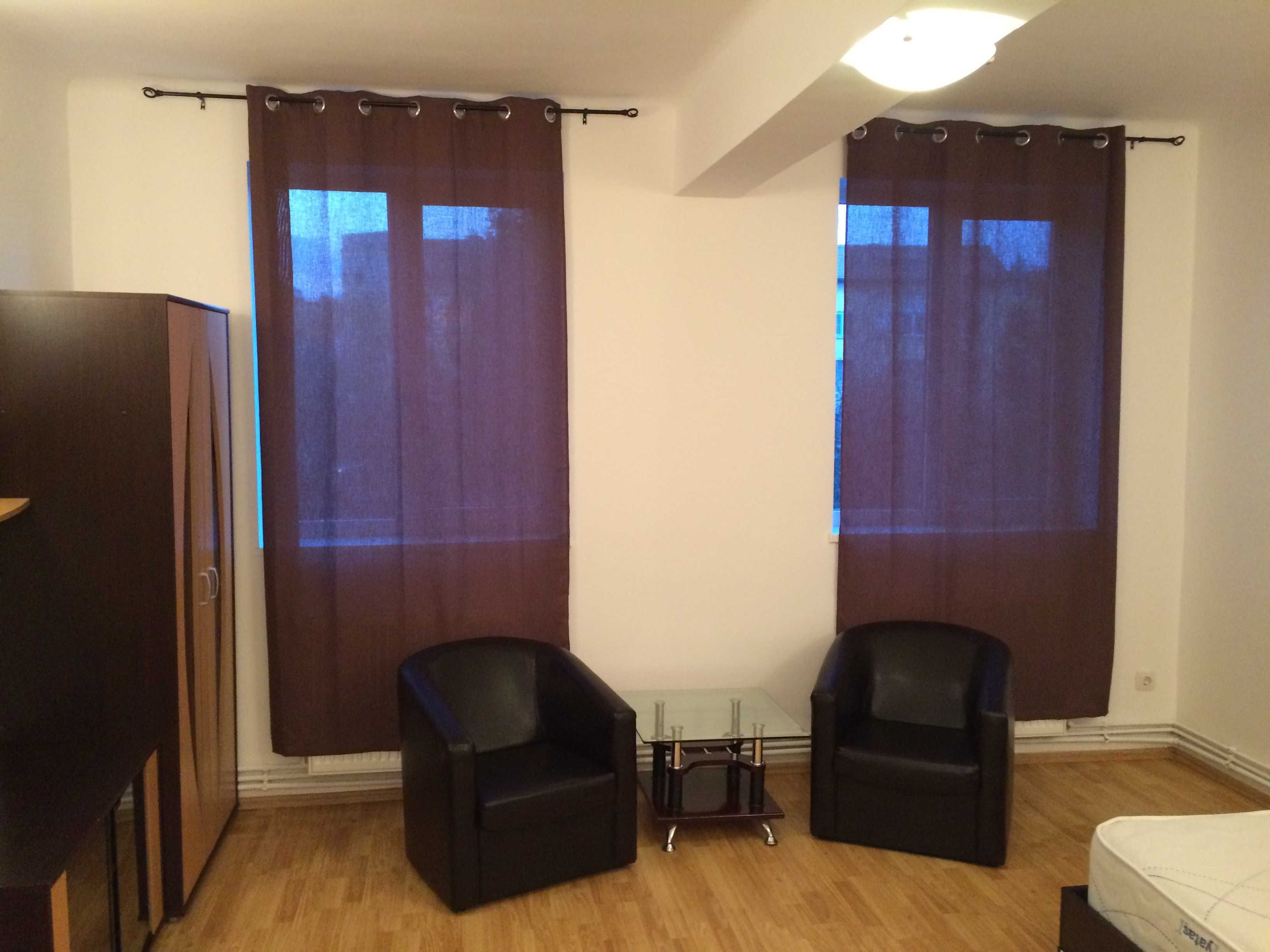 PF Inchiriez apartament cu o camera centru