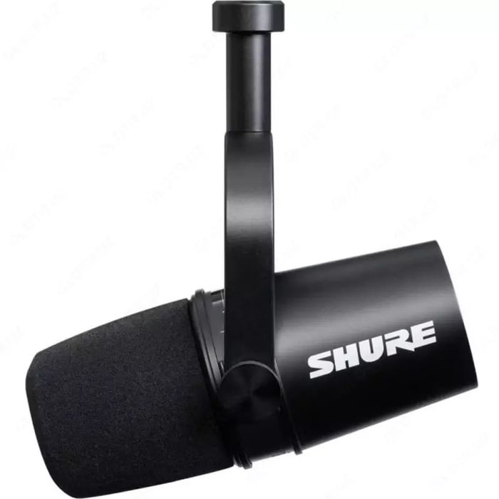 Студийный микрофон Shure MV7