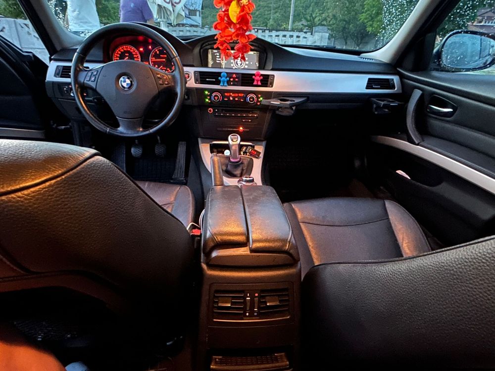 BMW E90 320d 2011