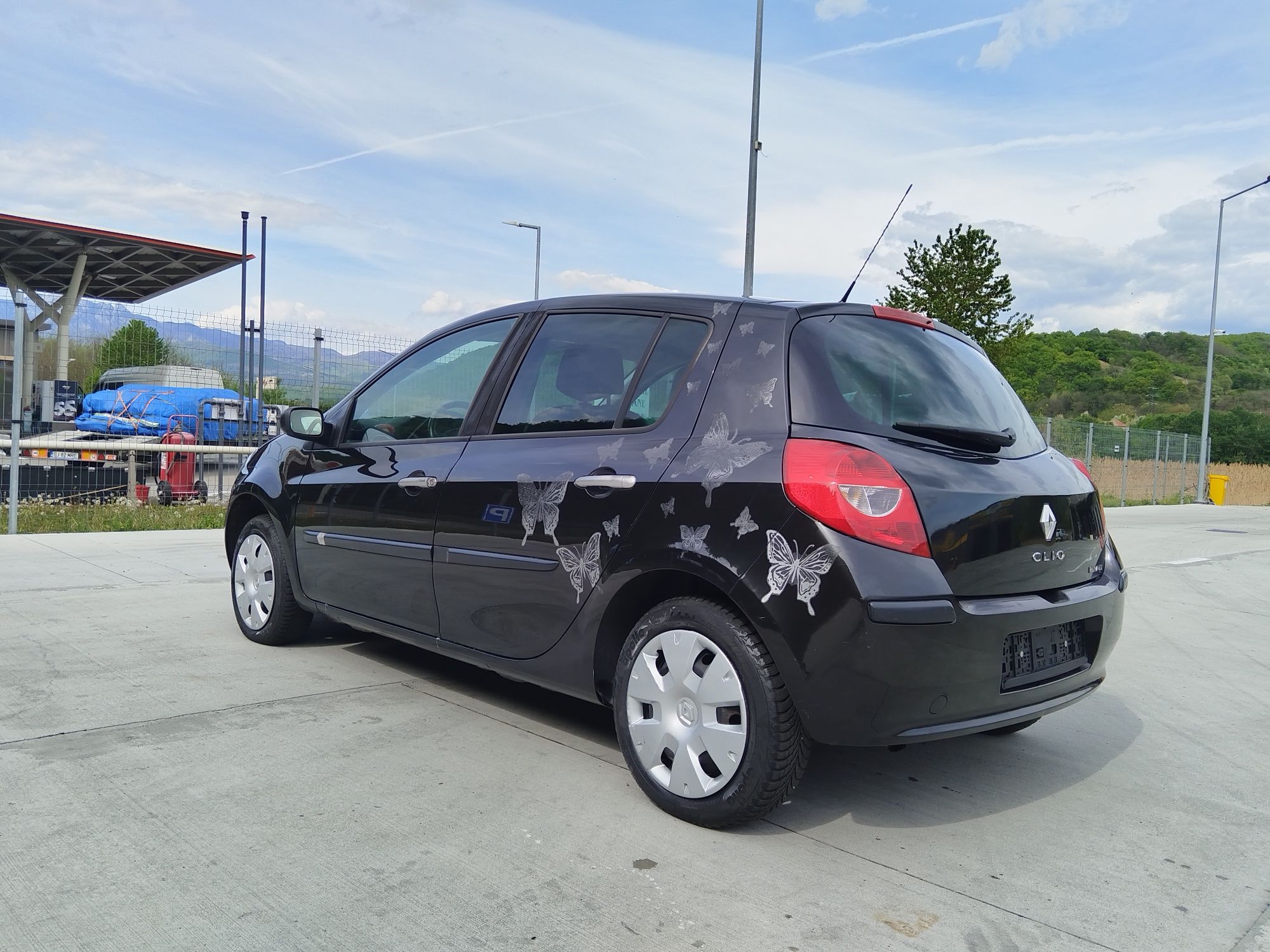 Renault clio 3 1,6 benzina an 2008 euro 4