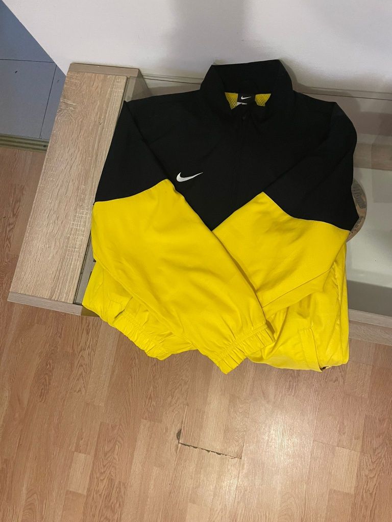 Vand Vintage Nylon Tracksuit Nike Drill Swoosh Hype Y2K Hype