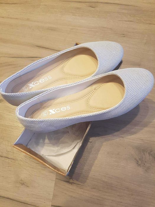 Нови обувки 39 номер