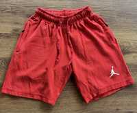 Мъжки,памучни,червени къси панталонки Jordan