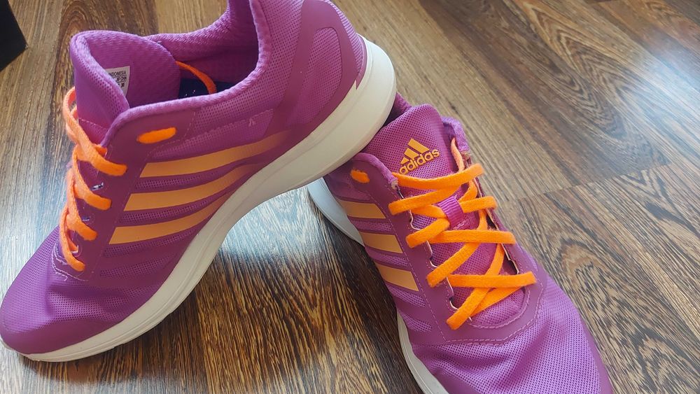 Дамски оригинални маратонки Adidas 40 номер