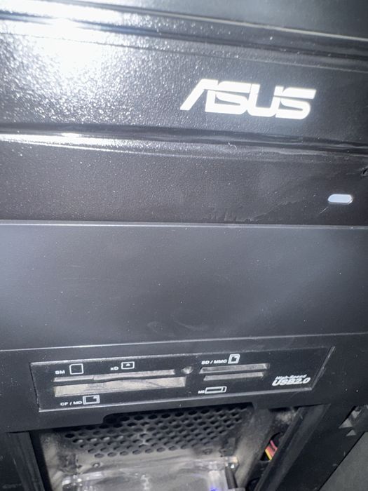 Компютът с монитор