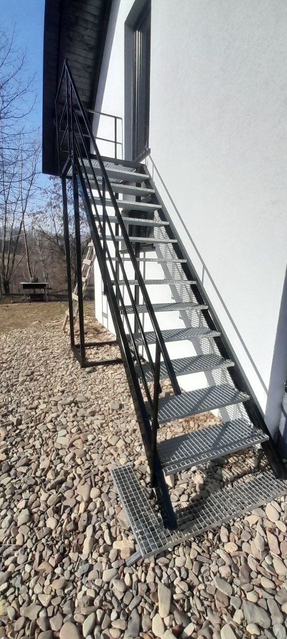 Trepte zincate galvanizate