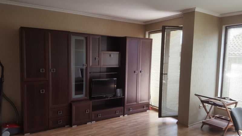 Дава се под наем Едностаен апартамент в Бургас, Лазур - 400 кв.м за 185 € - Снимка #2