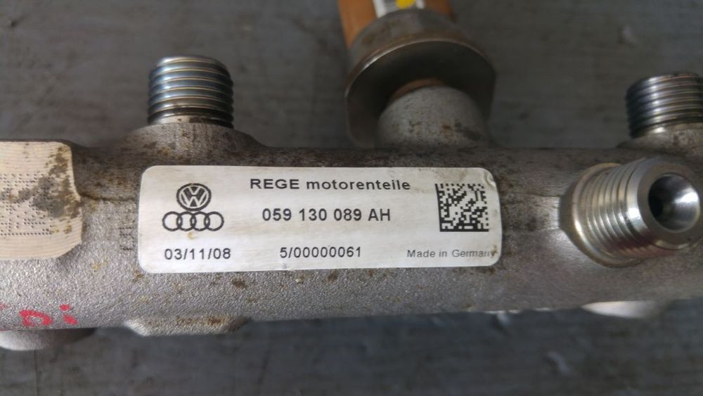 Rampa injectoare stanga cu senzor 2.7 tdi audi a6 4f 059130089ah