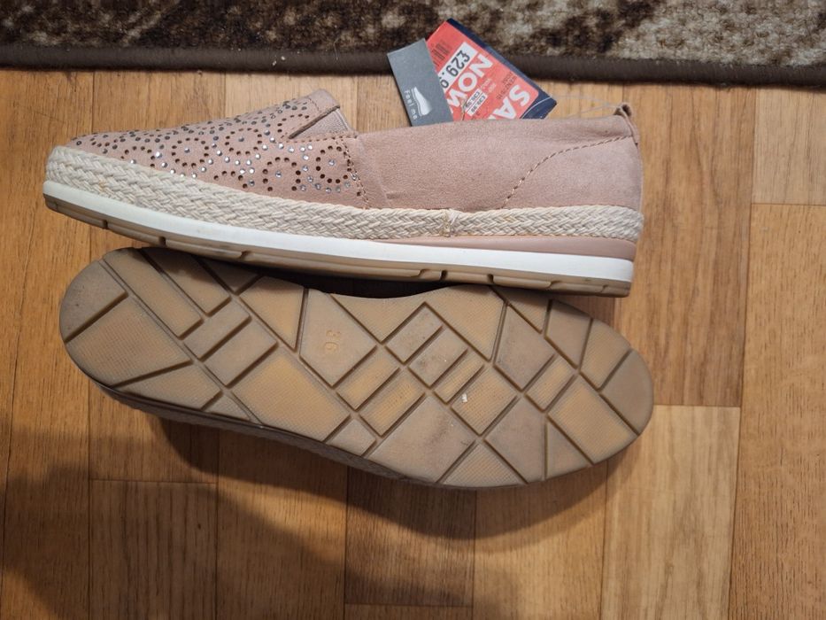 НОВИ обувки Macko Tozzi