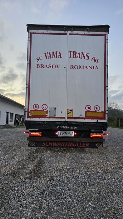Semiremorca Schwarzmuler mega varios