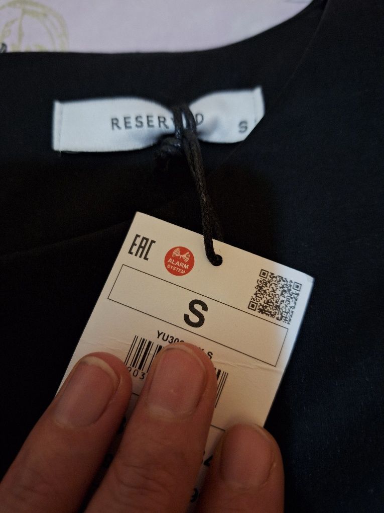 De vânzare rochie , marca Reserved, mărimea S