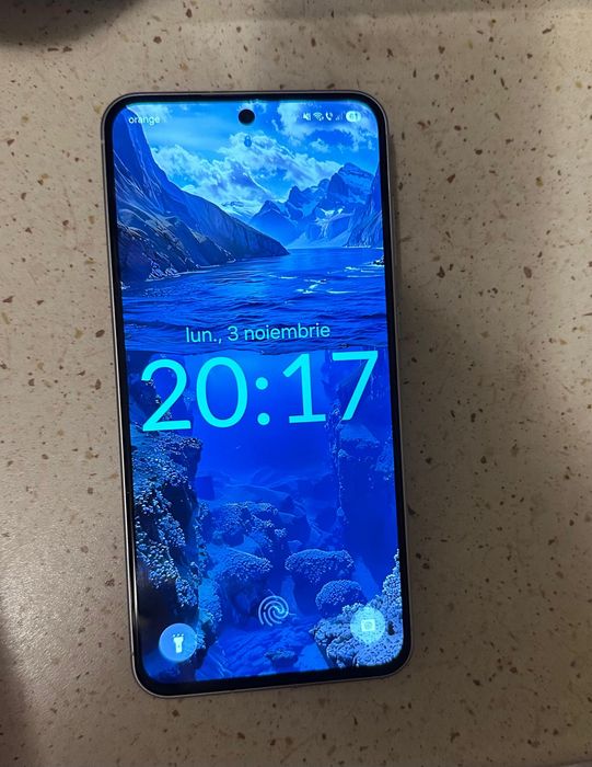 Samsung Galaxy A56 alb