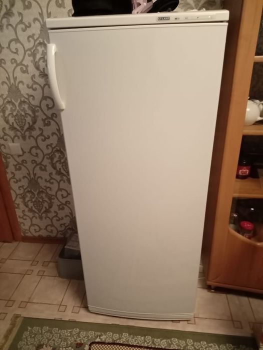 Продам морозильник Атланта