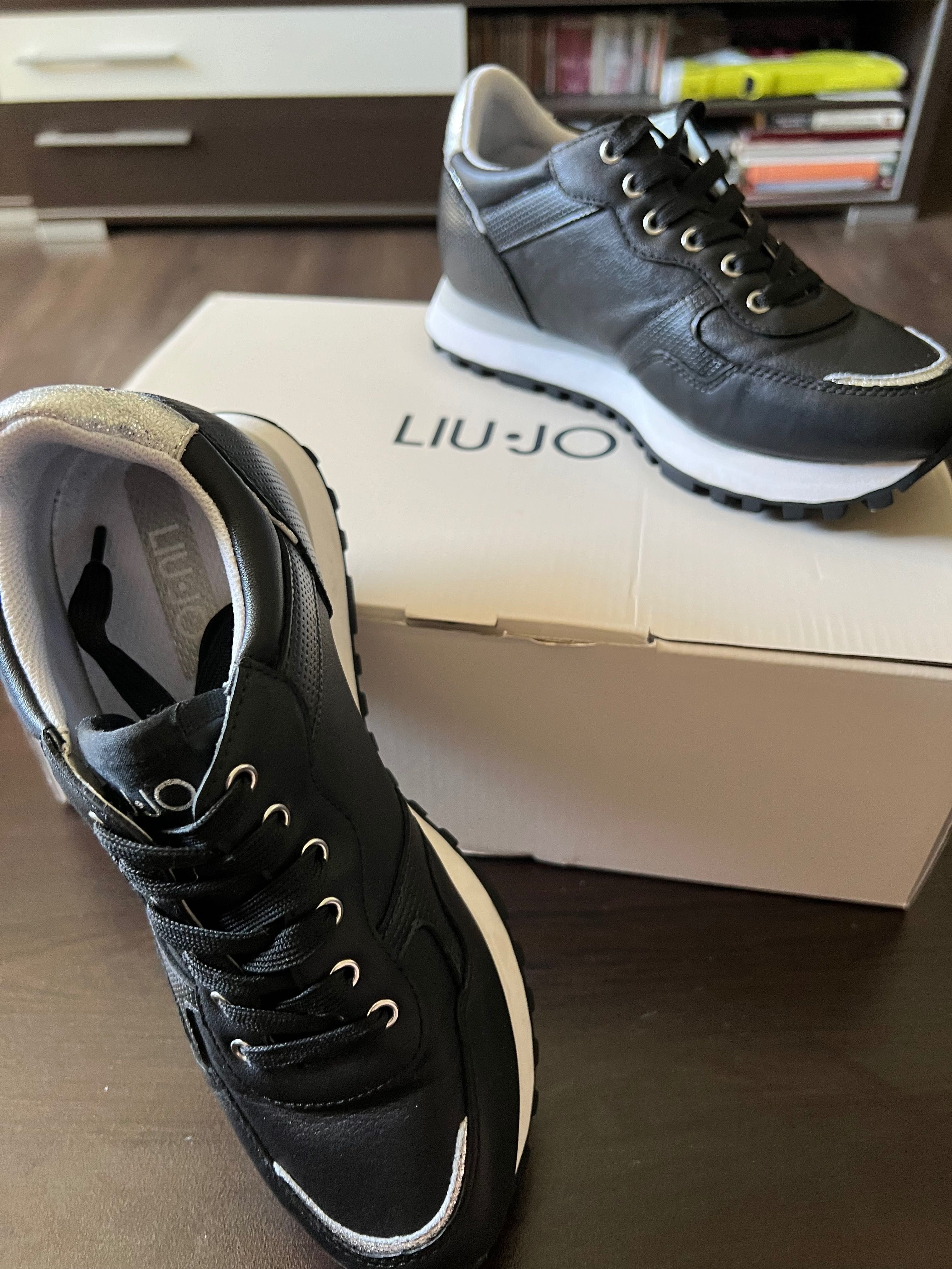 Продавам маратонки Liu Jo