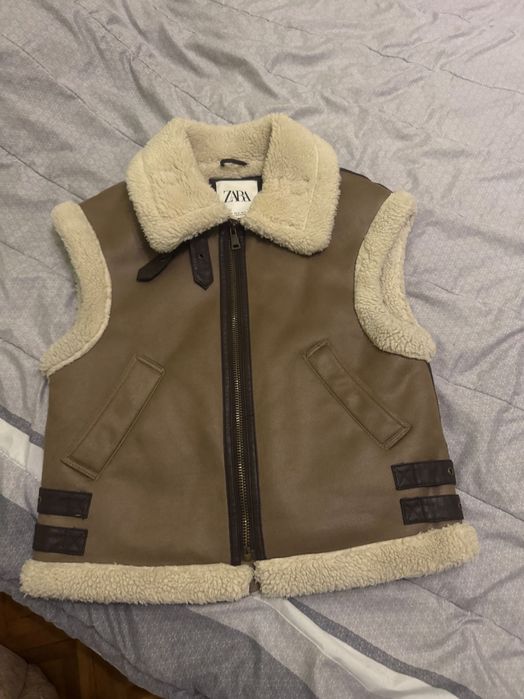 Дамски елек на ZARA