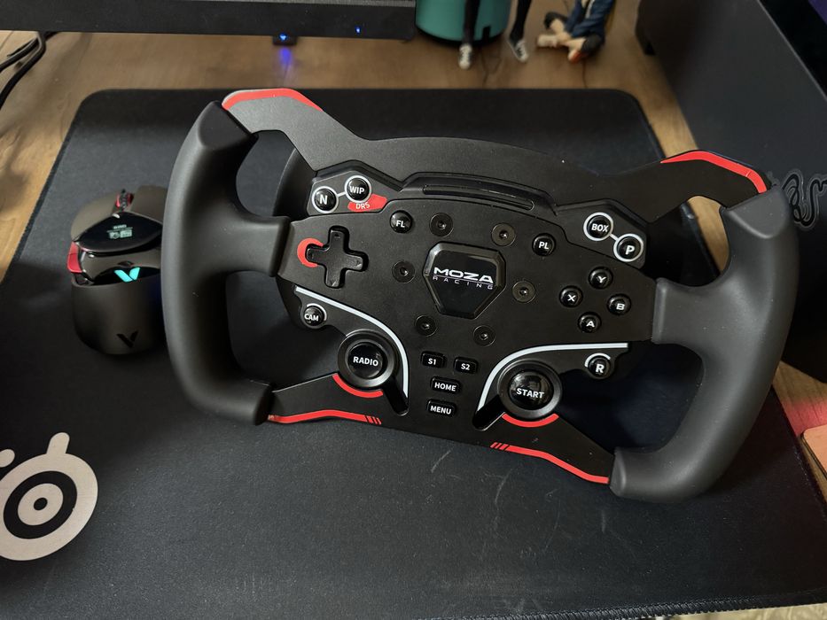 Продам Руль Moza R3 PC