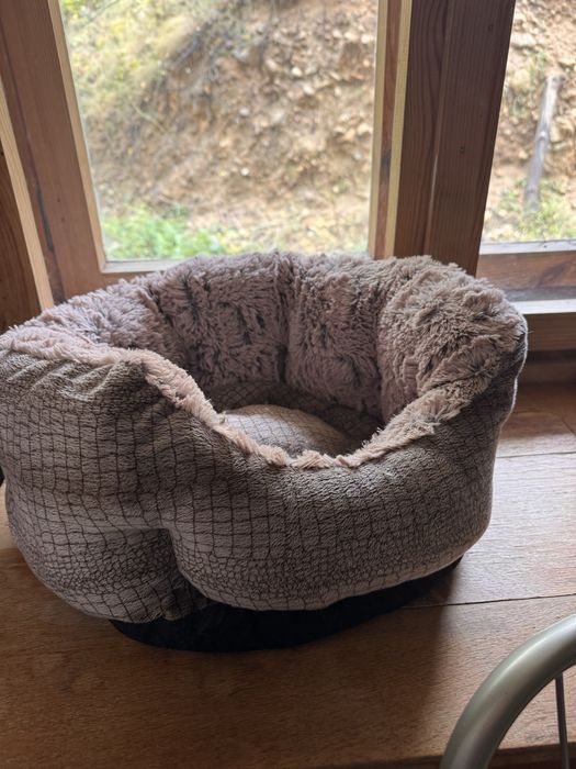 Легло за малка порода куче или котка - размер 40 х 40