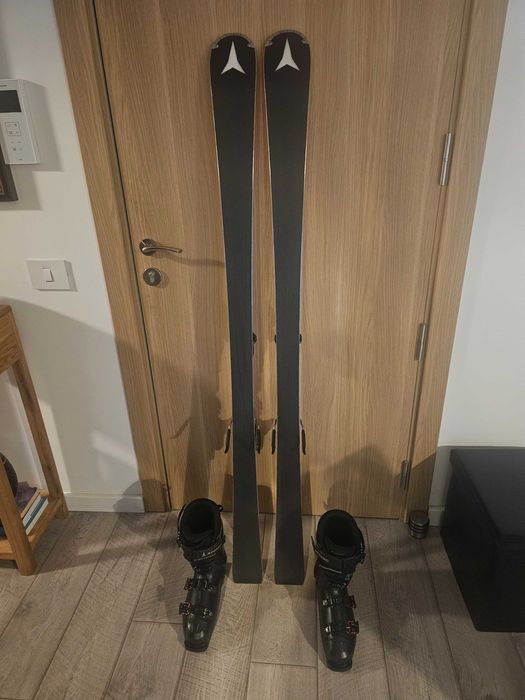 Vand Atomic Redster S9, an 2023, clapari Atomic Hawx ultra 130 pro