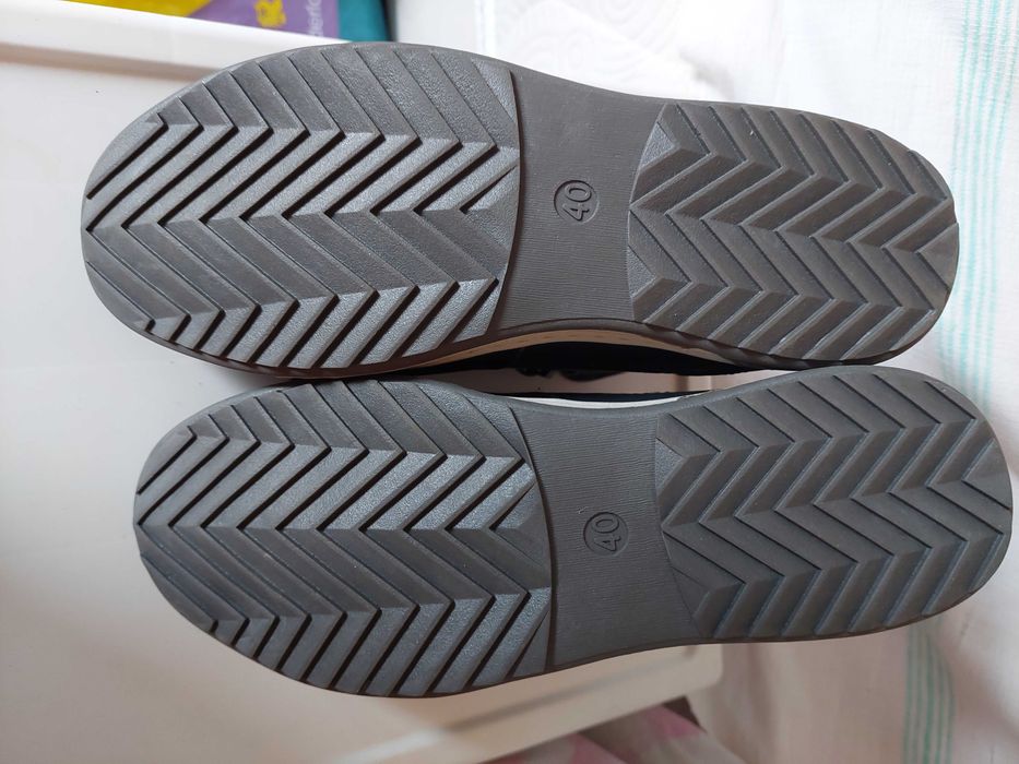 Мъжки юношески боти - 40 номер НОВИ!