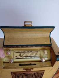 Radio vechi portabil anii 40