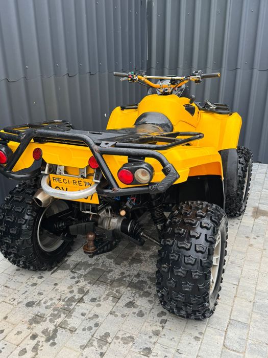 Can-am Outlander 800R (nu polaris , cf moto )