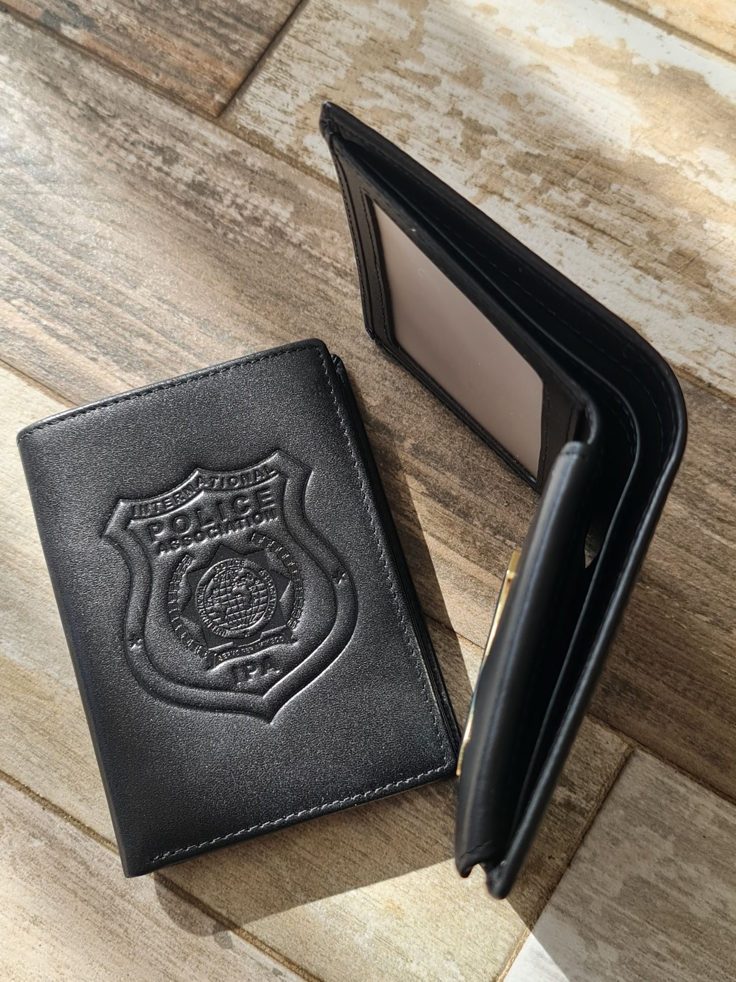 Portofel Politie,Nou,Piele,Insigna 3d cu Serie! Ideal cadou,colectie