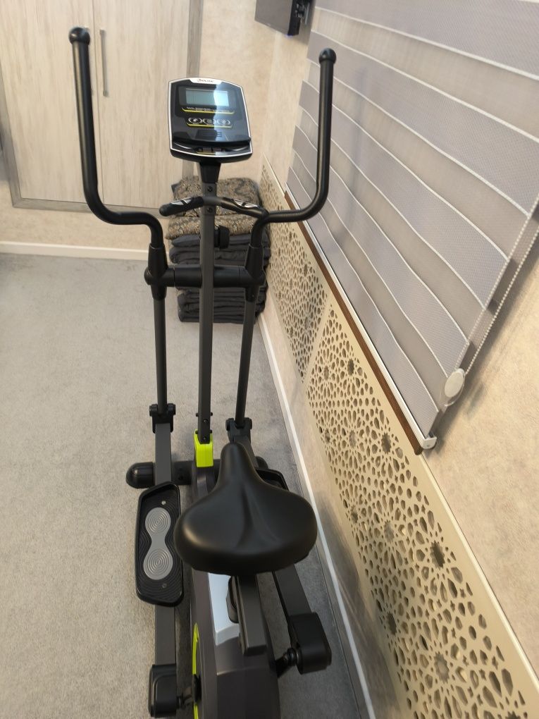 Velo trinajor uyda
