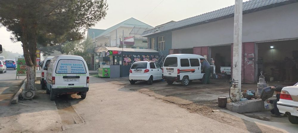 Срочно нотурар бино сотилади асосий котта йулди буйида