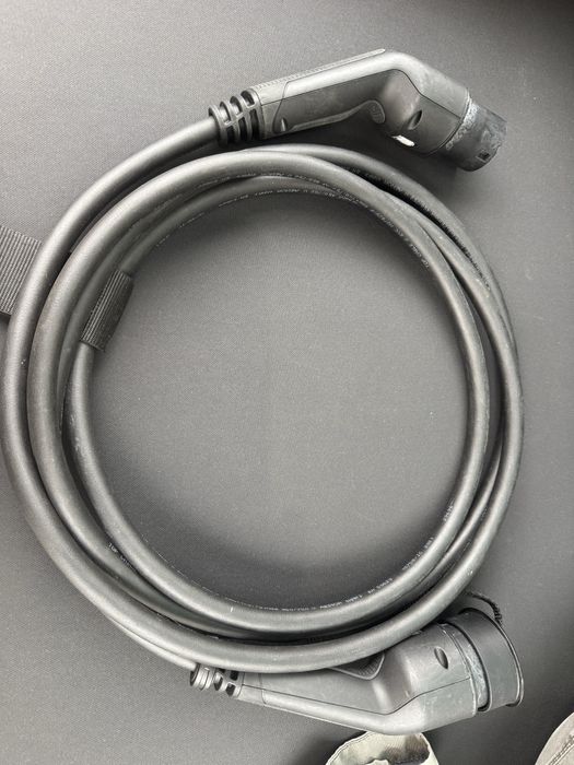 Кабел тип 2 за електрически автомобил