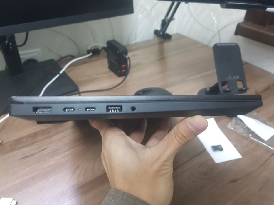 Lenovo Thinkpad E14 Gen 7 32GB DDR5 512 SSD