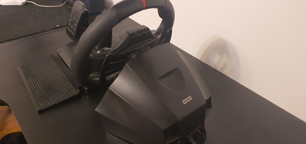 Volan Hori Apex racing wheel -compatabil cu playstation & PC