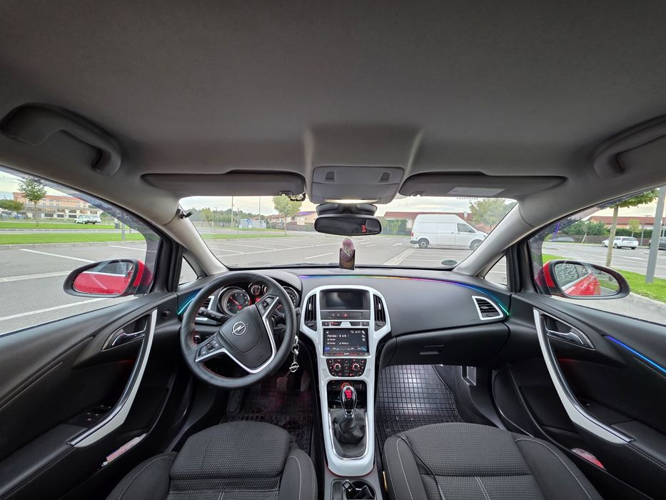 Opel Astra j 1.6 cdti 136cp