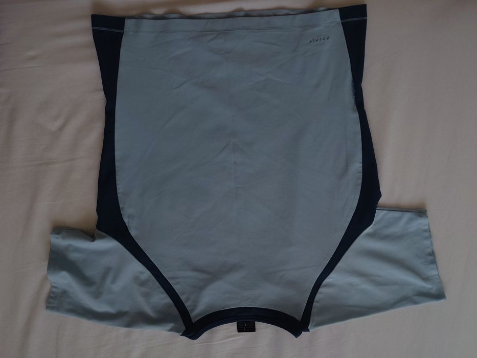 Tricou Nike mărimea M-L