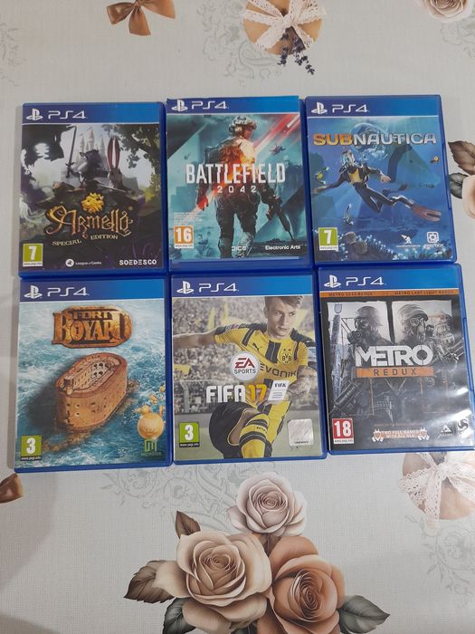 Продават се 6 броя игри за PS4