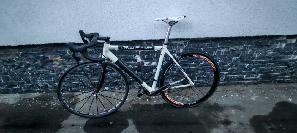 Cursiera carbon Bianchi 928 marime M