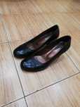 Pantofi de piele cu toc, mărimea 40