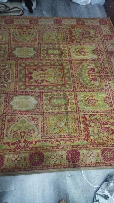 Продам ковер 2х3