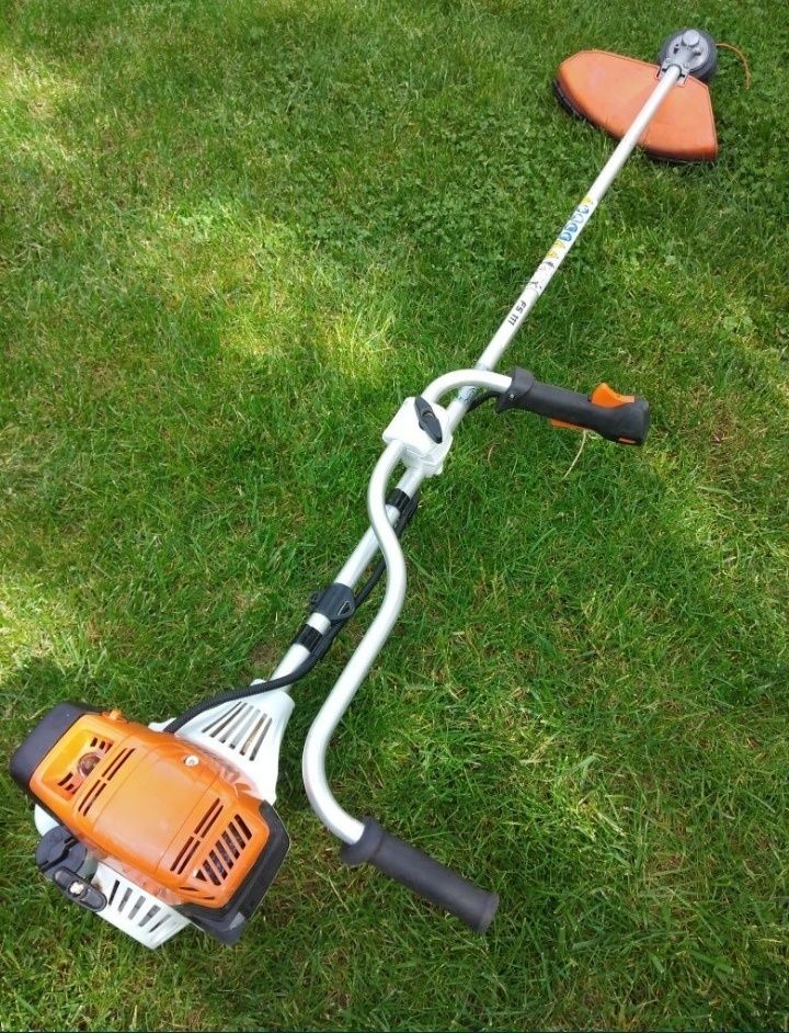 Motocoasa Stihl FS 111, ca nouă