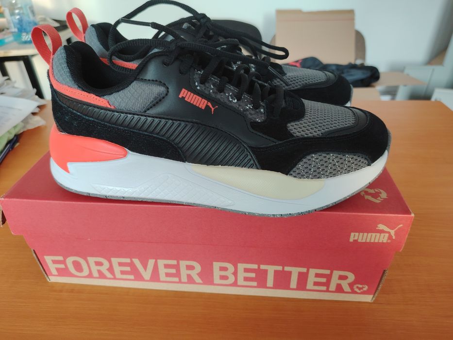 Puma X-Ray Square Better, noi, la cutie