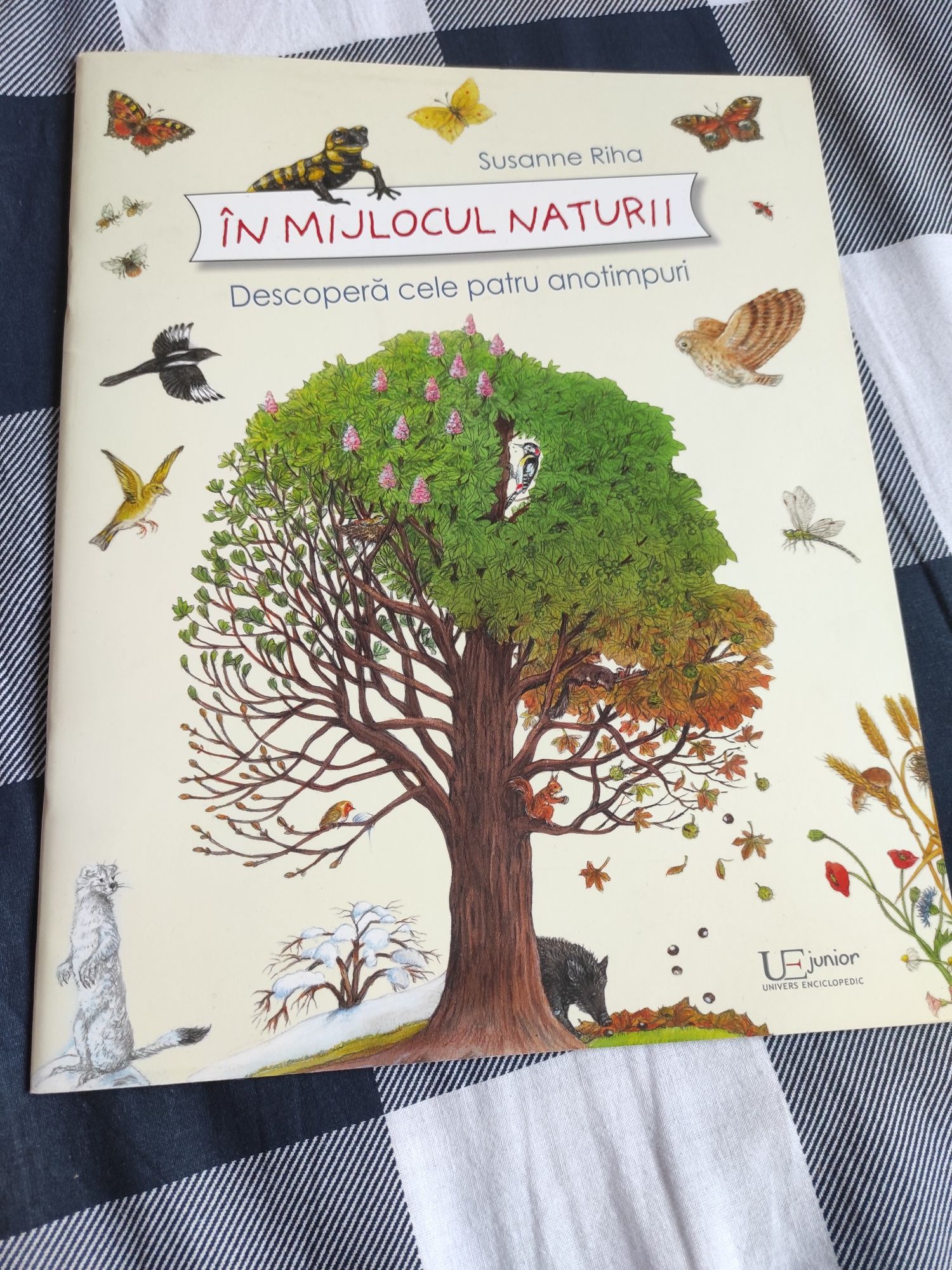 Cartea În mijlocul naturii