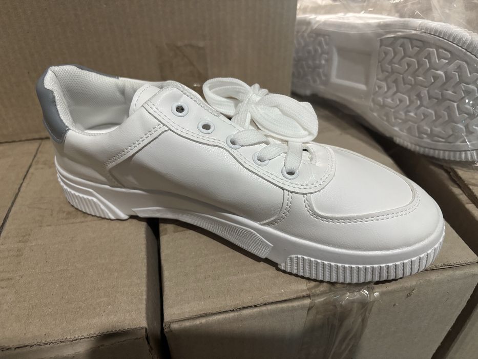 Optom krosovka sotiladi