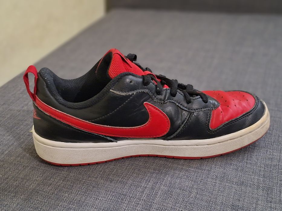 Adidasi pentru copii Nike Court Borough Low 2 Black University Red