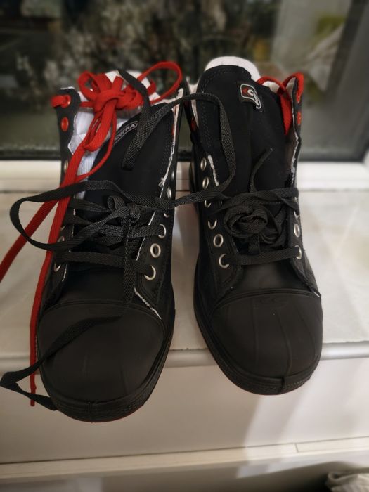 Продавам чисто нови работни обувки Cofra