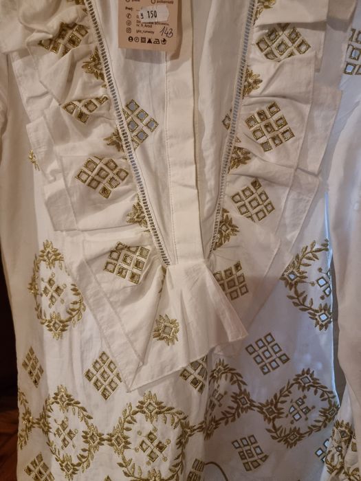 Camasa cu broderie