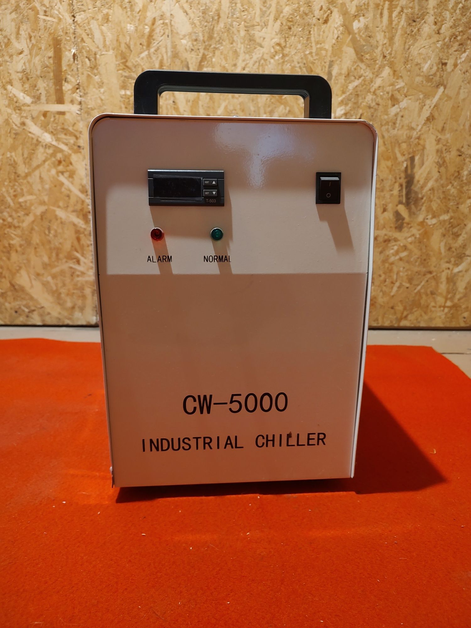 Vând răcitor de apa pentru laser ,CW-5000.