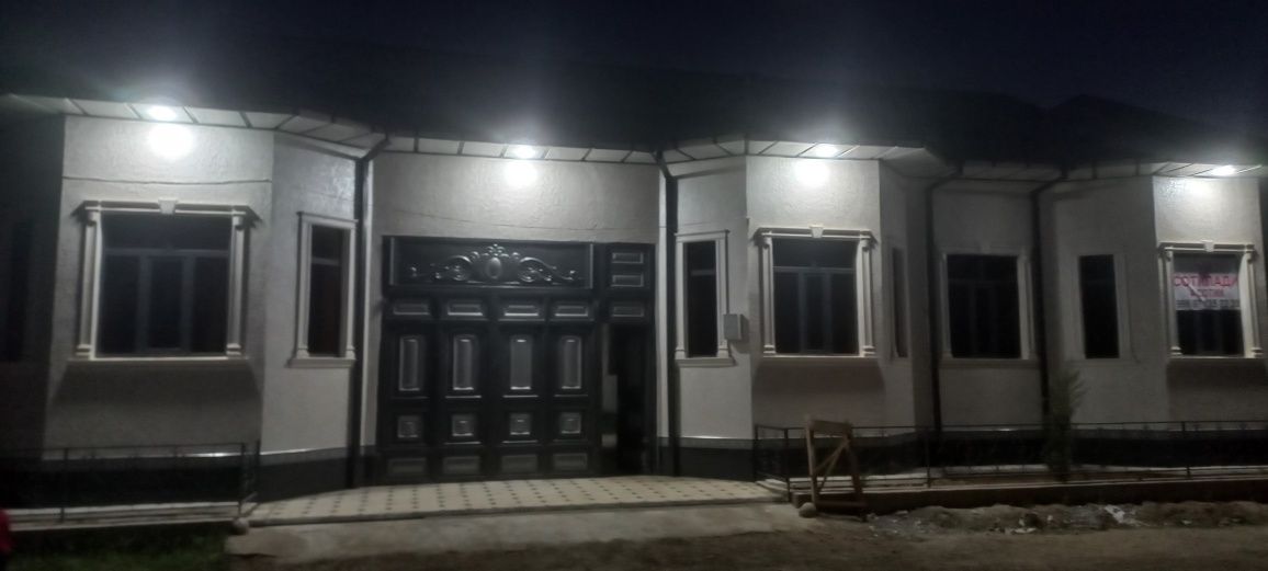 Уй сотилади 4 сотих Падключ 100% тамирдан чиккан  Янги курилган