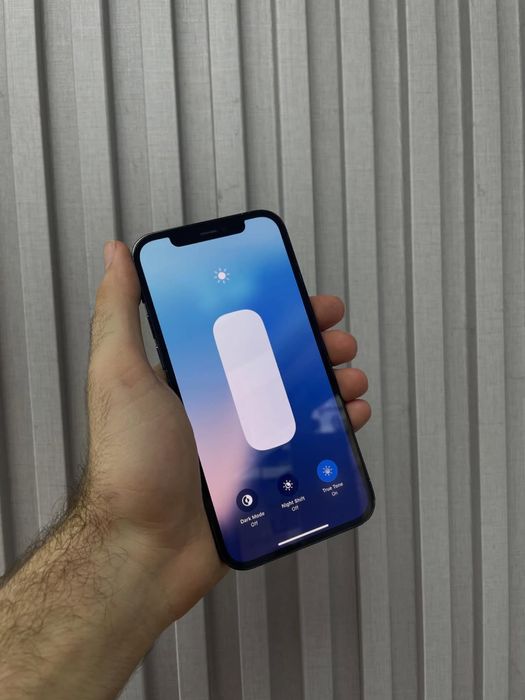 Iphone 12 Pro sotiladi srochnaa