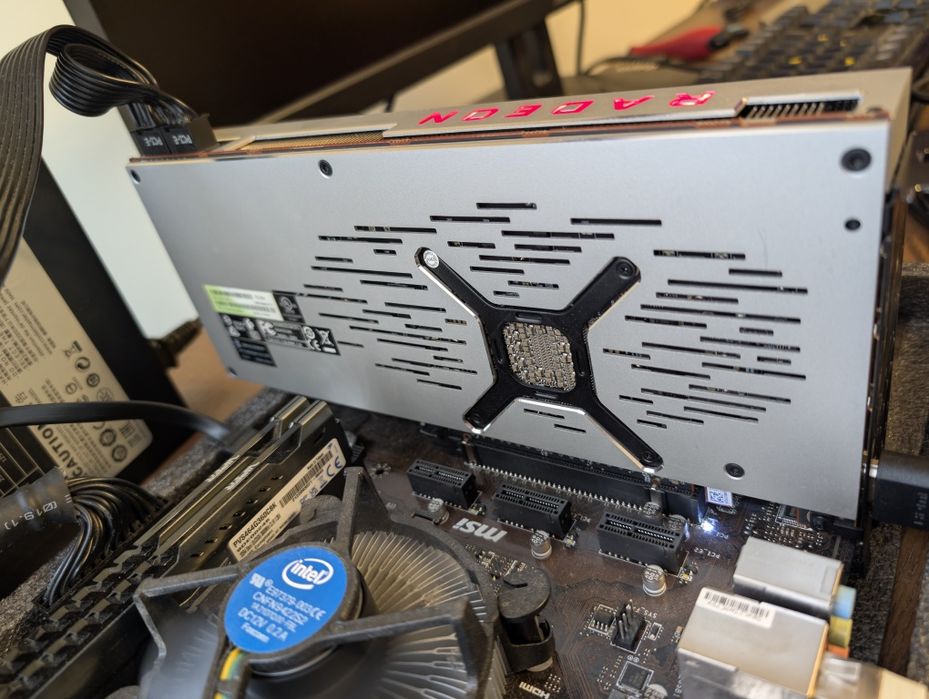 GPU Sapphire Radeon VII 16GB HBM